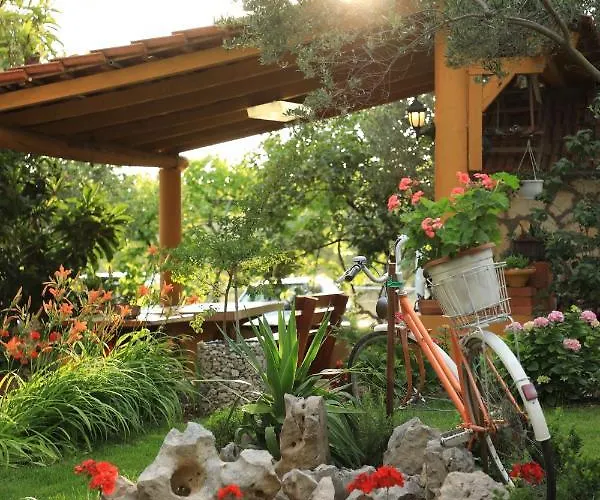 Sarlija דירה פאקוסטאן